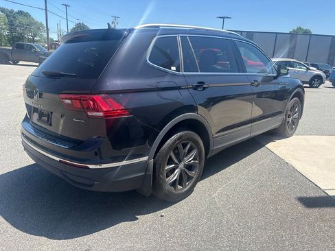 Used 2023 Volkswagen Tiguan SE AWD/4WD image 8
