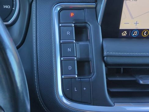 Used 2021 Chevrolet Tahoe Premier w/ Premium Package image 33