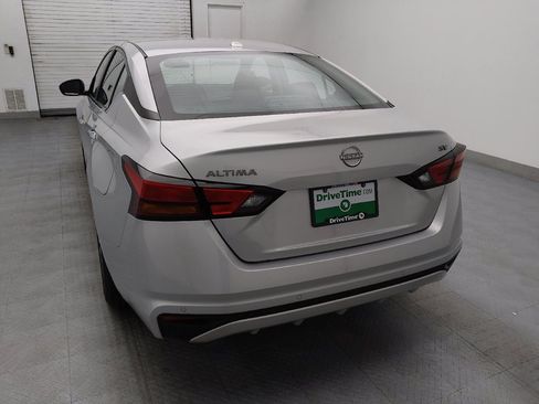 Used 2024 Nissan Altima 2.5 SV image 6