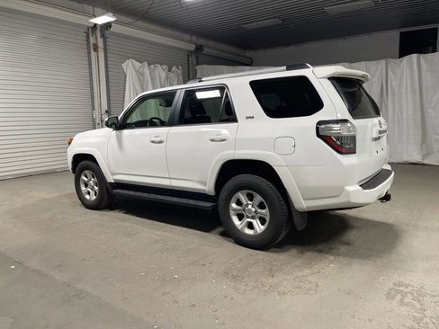 Used 2024 Toyota 4Runner SR5 image 5