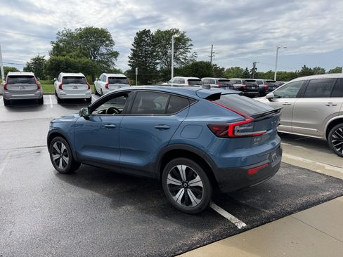 Used 2023 Volvo C40 P8 Recharge Plus w/ Protection Package Premier AWD/4WD image 5