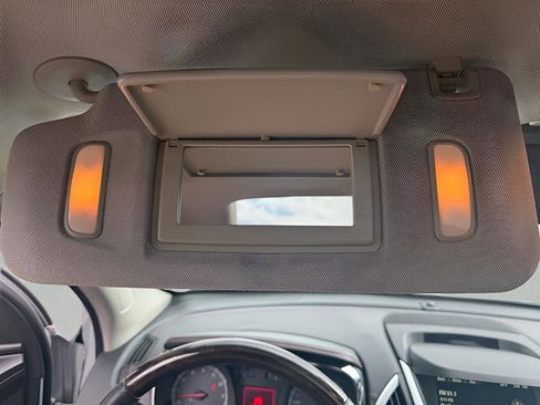 Used 2015 GMC Terrain Denali FWD image 31