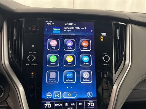 Used 2022 Subaru Outback Premium image 15