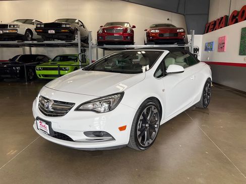 Used 2019 Buick Cascada Premium image 93