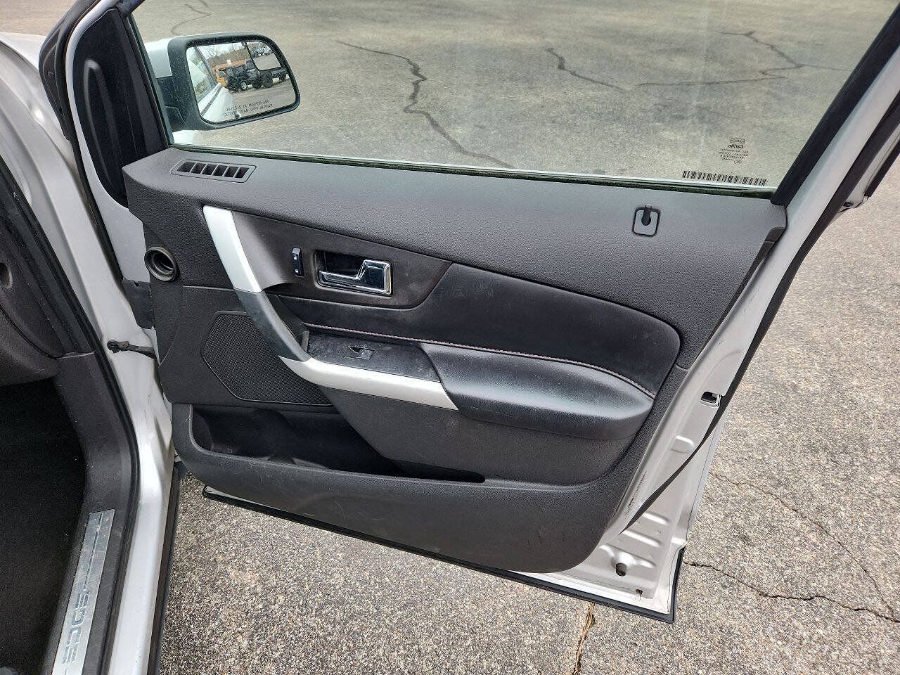 Used 2013 Ford Edge Limited FWD image 21