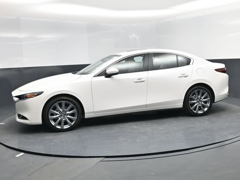 New 2026 MAZDA MAZDA3 2.5 S Sedan w/ Preferred Pkg image 3