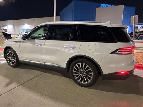 Used 2021 Lincoln Aviator Reserve w/ Elements Package Plus image 4