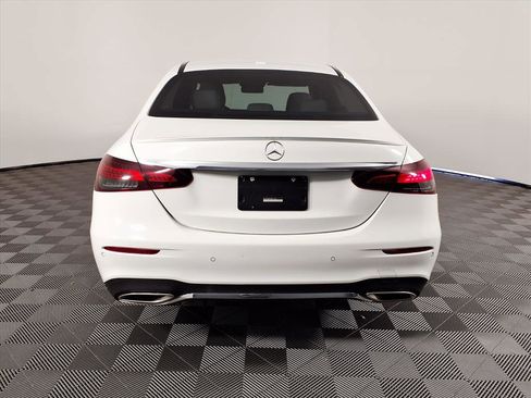 Used 2022 Mercedes-Benz E 350 Sedan image 5