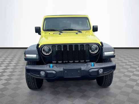 Used 2023 Jeep Wrangler Unlimited w/ Sun & Screen Package AWD/4WD image 2