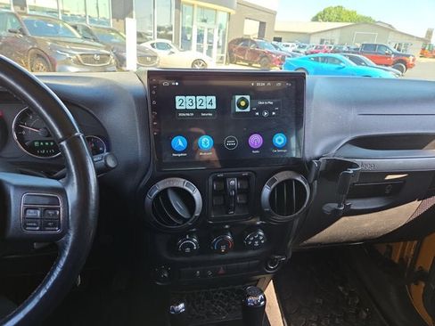 Used 2014 Jeep Wrangler Unlimited Sport w/ Quick Order Package 24S AWD/4WD image 16