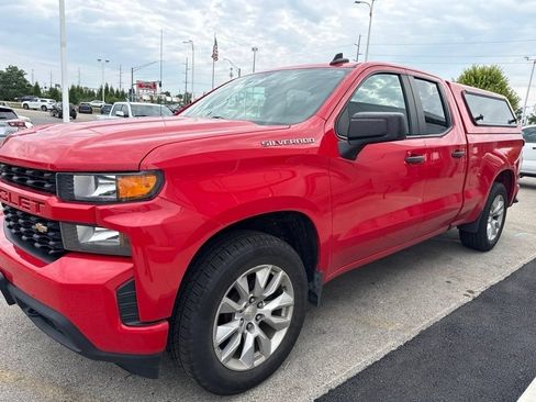Used 2019 Chevrolet Silverado 1500 Custom w/ Custom Value Package AWD/4WD image 8