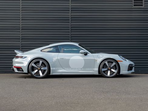 Used 2023 Porsche 911 Sport Classic RWD image 9