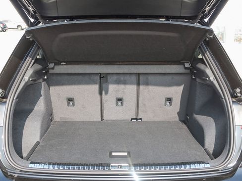 New 2025 Audi Q3 2.0T Premium image 43