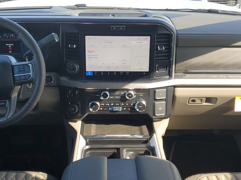 New 2026 Ford F450 Platinum w/ Platinum Plus Package image 13