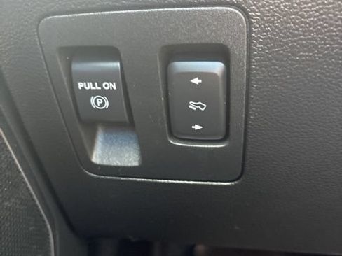 Used 2020 Ford F150 Lariat w/ Equipment Group 502A Luxury AWD/4WD image 16