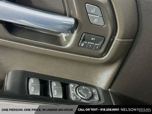 Used 2022 GMC Sierra 2500 AT4 w/ AT4 Premium Plus Package image 18