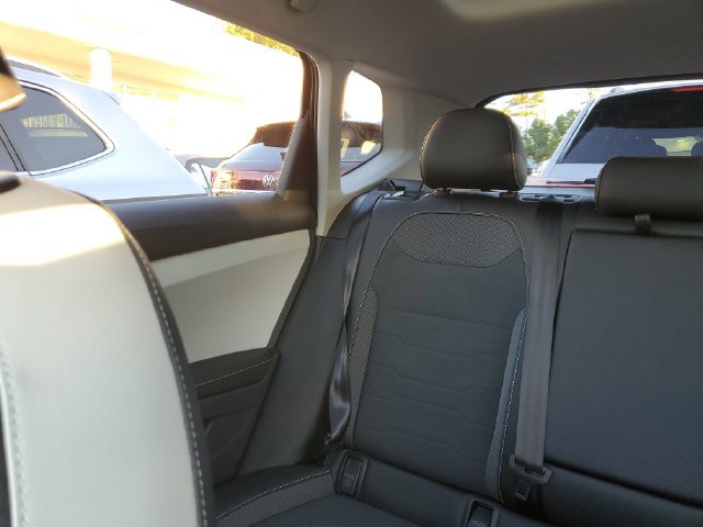 Certified 2026 Volkswagen Taos SE FWD image 10
