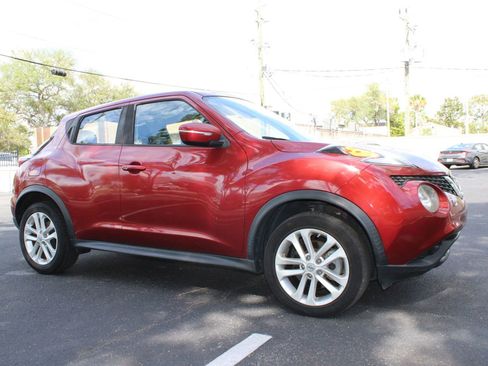 Used 2016 Nissan Juke S FWD image 14