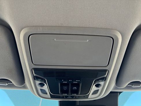 Used 2017 Honda Ridgeline RTL-E image 29