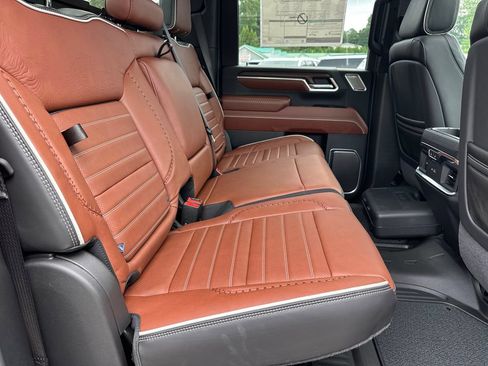 New 2026 GMC Sierra 2500 Denali Ultimate AWD/4WD image 16
