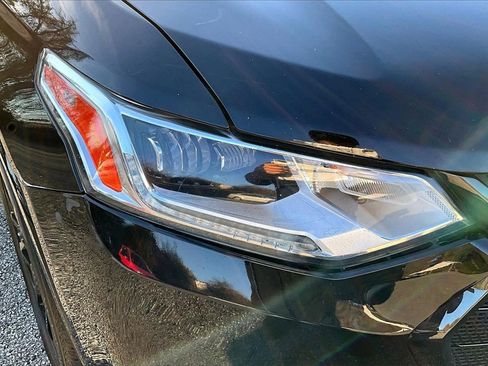 Certified 2019 Chevrolet Traverse Premier w/ Redline Edition image 27