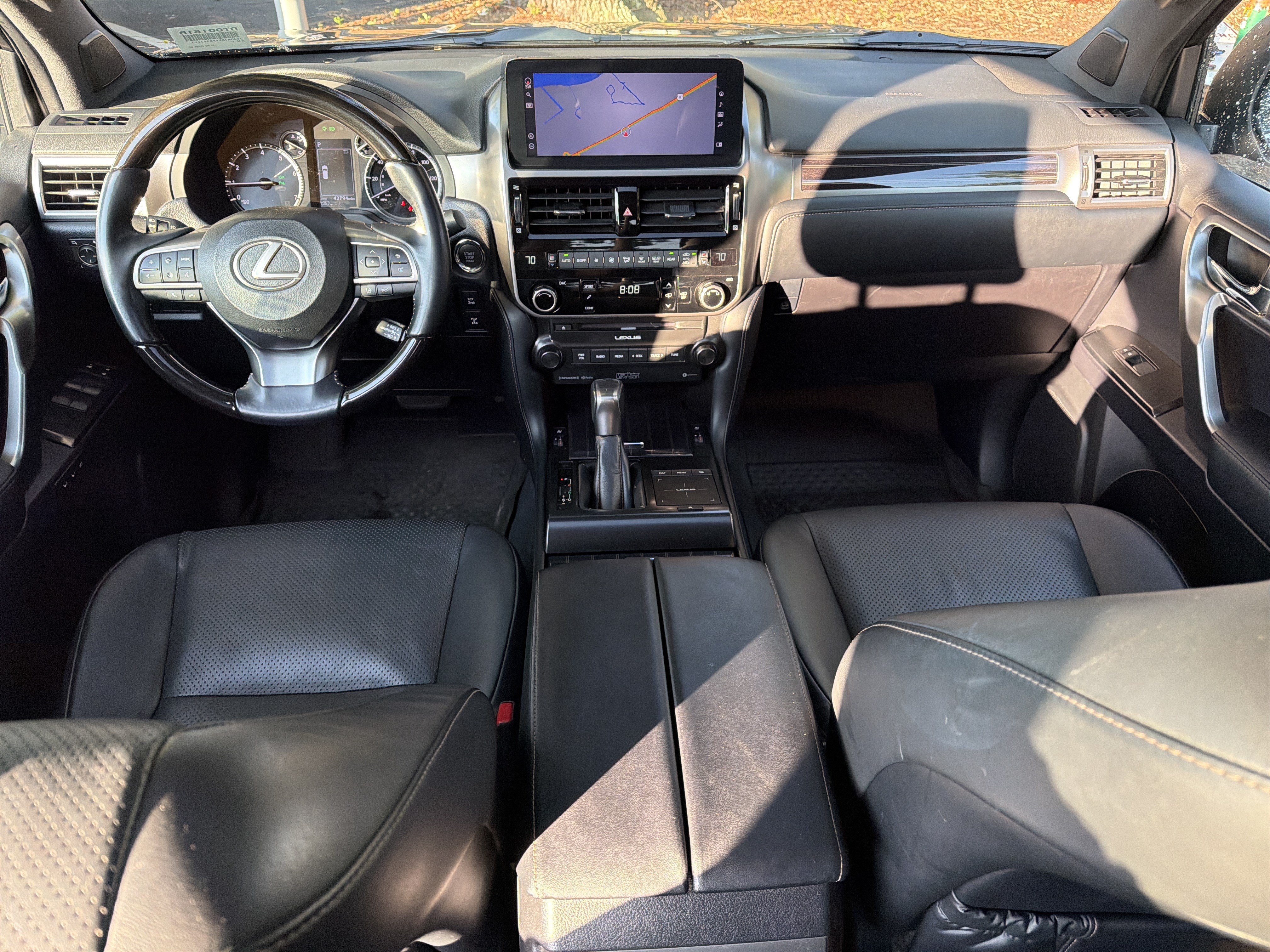 Certified 2023 Lexus GX 460 Luxury w/ Sport Design Package AWD/4WD image 35
