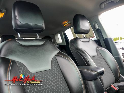 Used 2018 Jeep Compass Latitude w/ Trailer Tow Group image 12