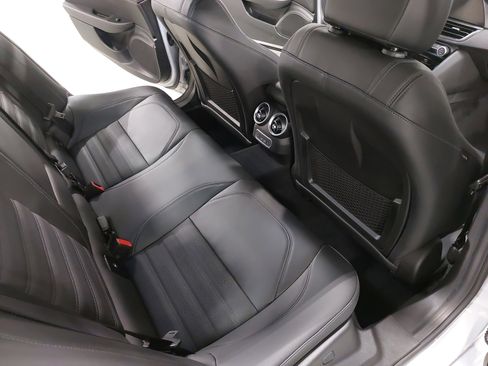 New 2025 Alfa Romeo Giulia w/ Veloce Package Rwd image 11