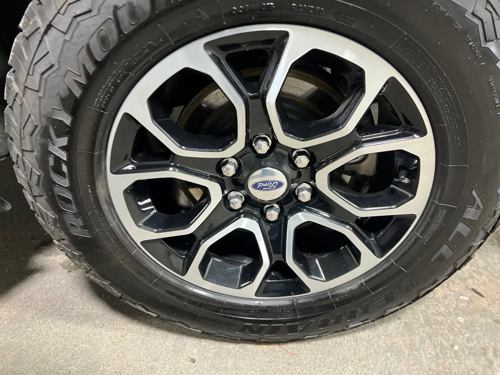 Used 2024 Ford Expedition XLT AWD/4WD image 47