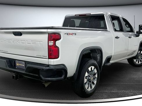Used 2023 Chevrolet Silverado 2500 Custom w/ Custom Value Package AWD/4WD image 6