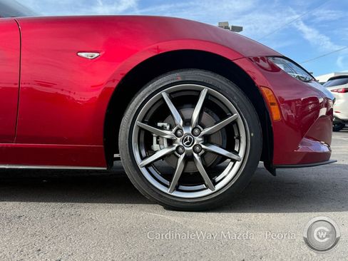 Used 2021 MAZDA MX-5 Miata RF Grand Touring image 12