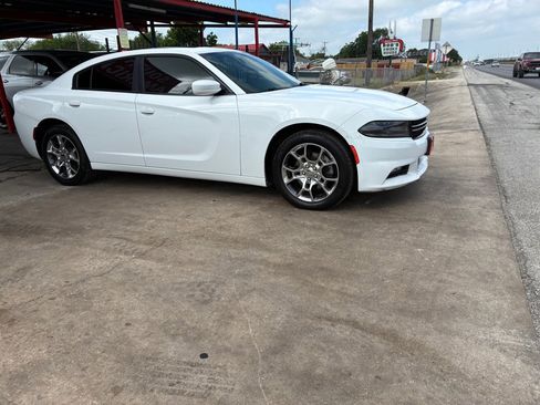 Used 2016 Dodge Charger SE w/ Power Sunroof Group AWD/4WD image 24