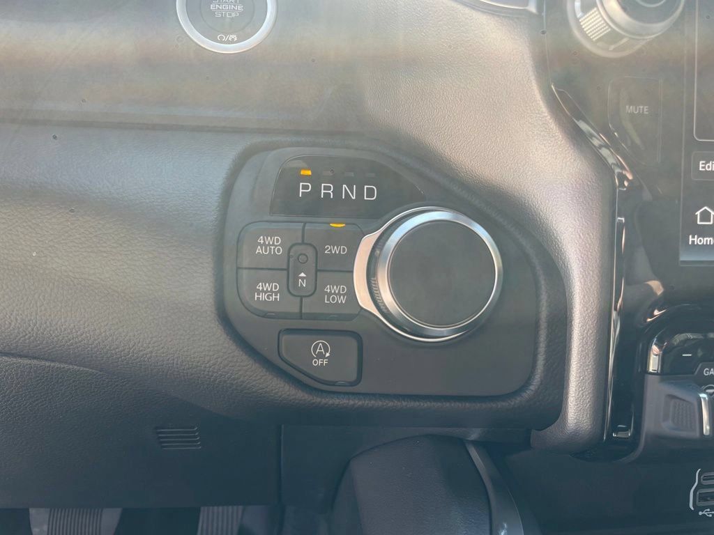 New 2026 RAM 1500 Big Horn AWD/4WD image 17