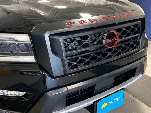 Certified 2022 Nissan Frontier PRO-4X w/ Technology Package AWD/4WD image 32