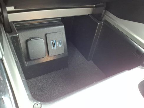Used 2023 Ford Explorer ST AWD/4WD image 27