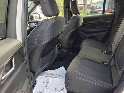 Used 2025 Jeep Grand Cherokee Laredo w/ MOPAR Finishing Package RWD image 6