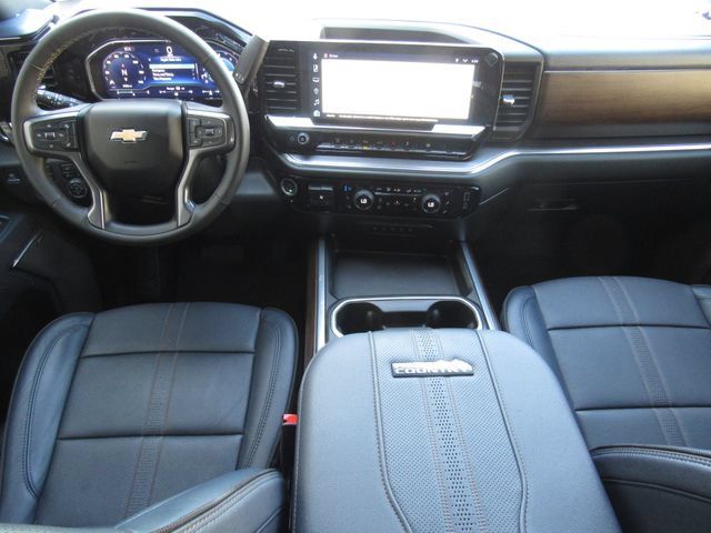 Used 2025 Chevrolet Silverado 3500 High Country w/ High Country Premium Package AWD/4WD image 34