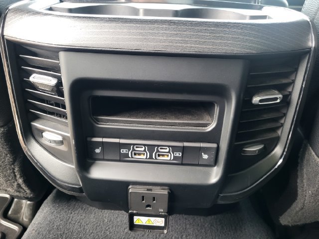 Used 2024 RAM 3500 Limited AWD/4WD image 23