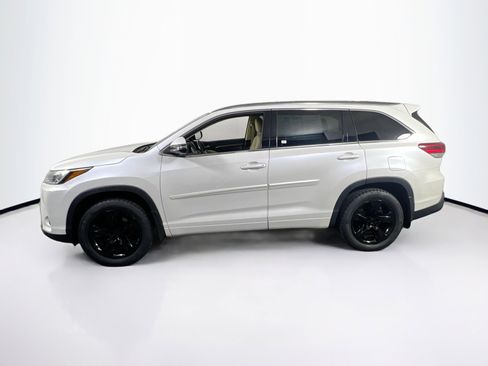 Used 2018 Toyota Highlander Limited Platinum image 8