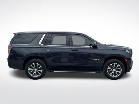 Used 2022 Chevrolet Tahoe LT w/ Luxury Package RWD image 9