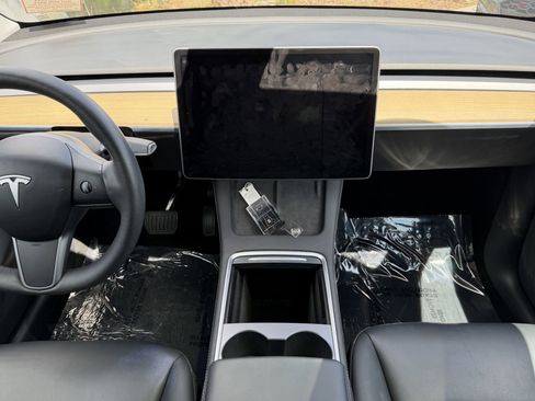 Used 2023 Tesla Model Y Long Range AWD/4WD image 15