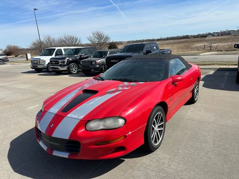 Used 2002 Chevrolet Camaro Z28 w/ SS Performance/Appearance Pkg image 1