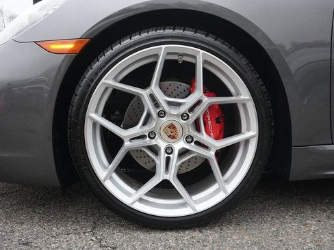 Used 2019 Porsche 718 Cayman S image 23