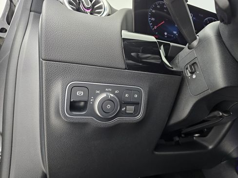 Certified 2023 Mercedes-Benz GLA 250 4MATIC image 8