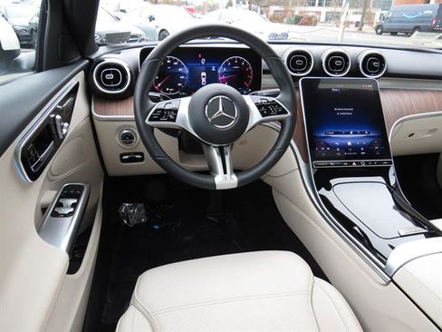 Used 2025 Mercedes-Benz C 300 4MATIC Sedan image 10
