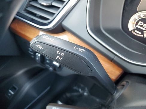 Used 2021 Audi Q5 Prestige w/ Prestige Package image 25