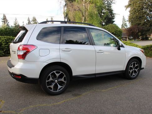 Used 2015 Subaru Forester 2.0XT Premium w/ Popular Package #2 AWD/4WD image 3