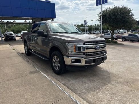 Used 2018 Ford F150 XLT w/ Equipment Group 302A Luxury AWD/4WD image 2