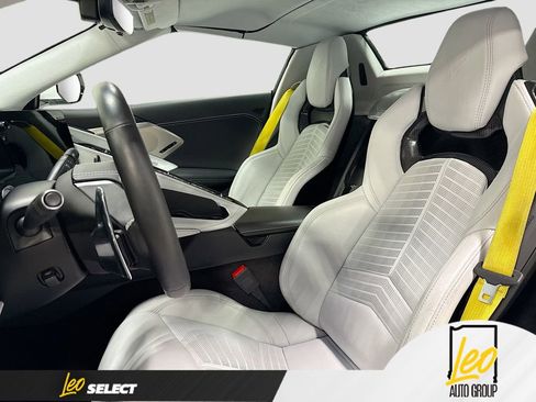 Used 2023 Chevrolet Corvette Stingray Premium Conv w/ Z51 Performance Package RWD image 22