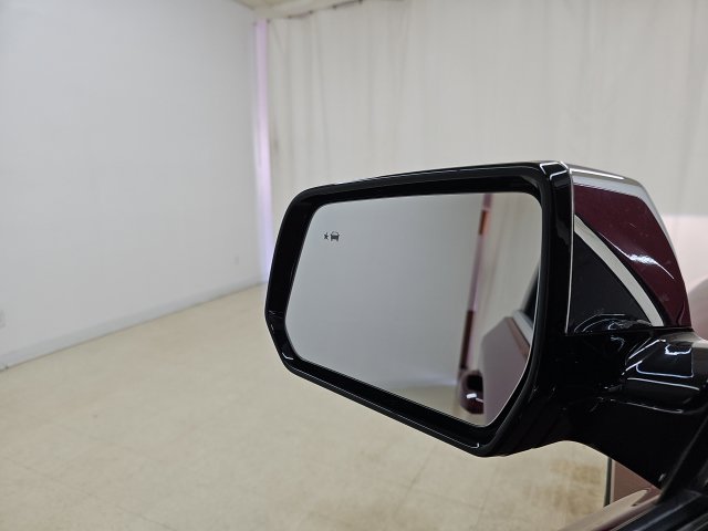 Used 2019 Chevrolet Traverse LT FWD image 30